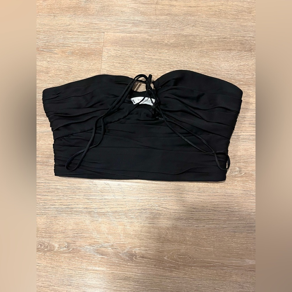 Black Strapless Ruched Crop Top